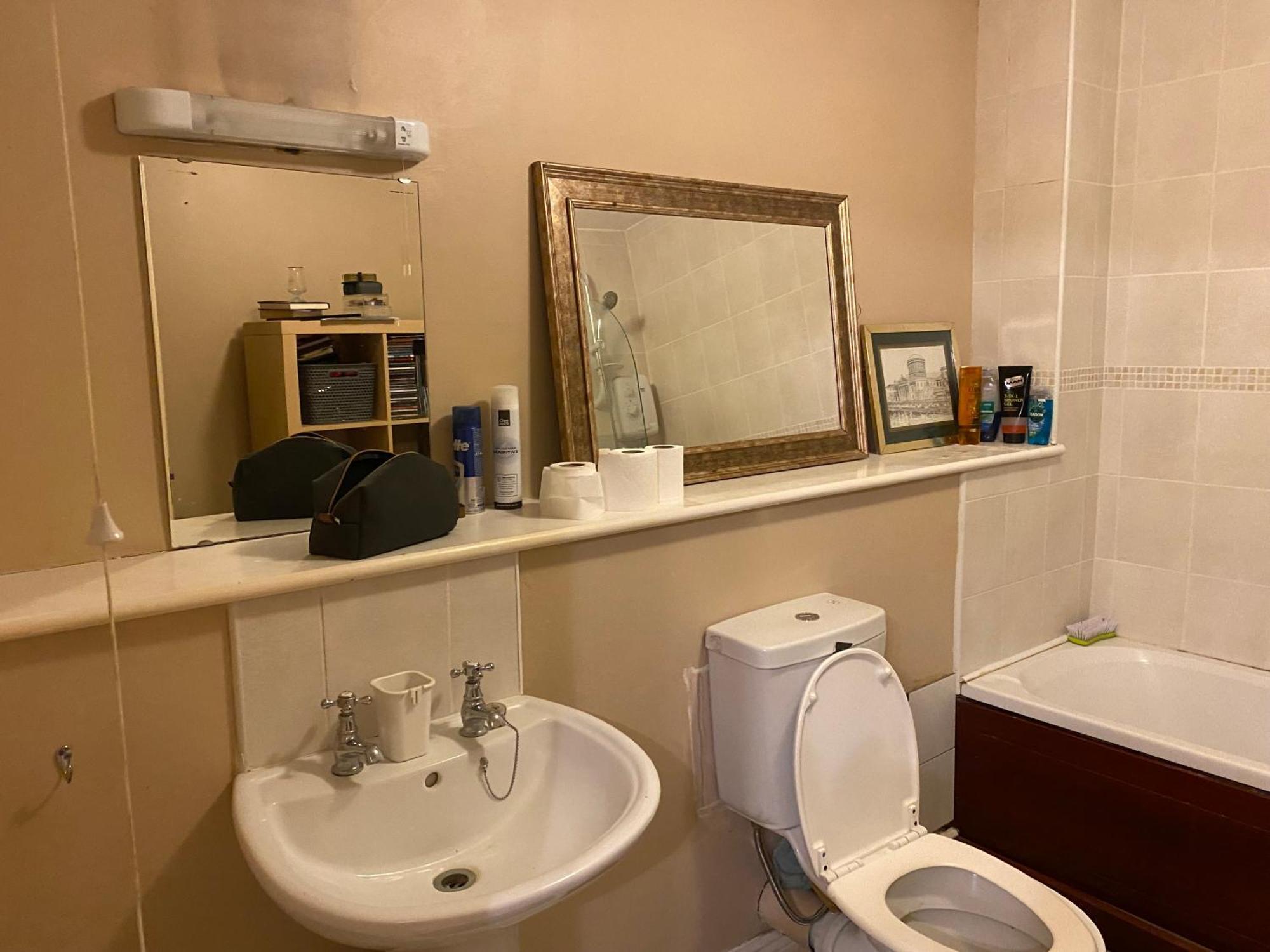 Comfy Near Airport With Free Parking Accommodatie bij particulieren
