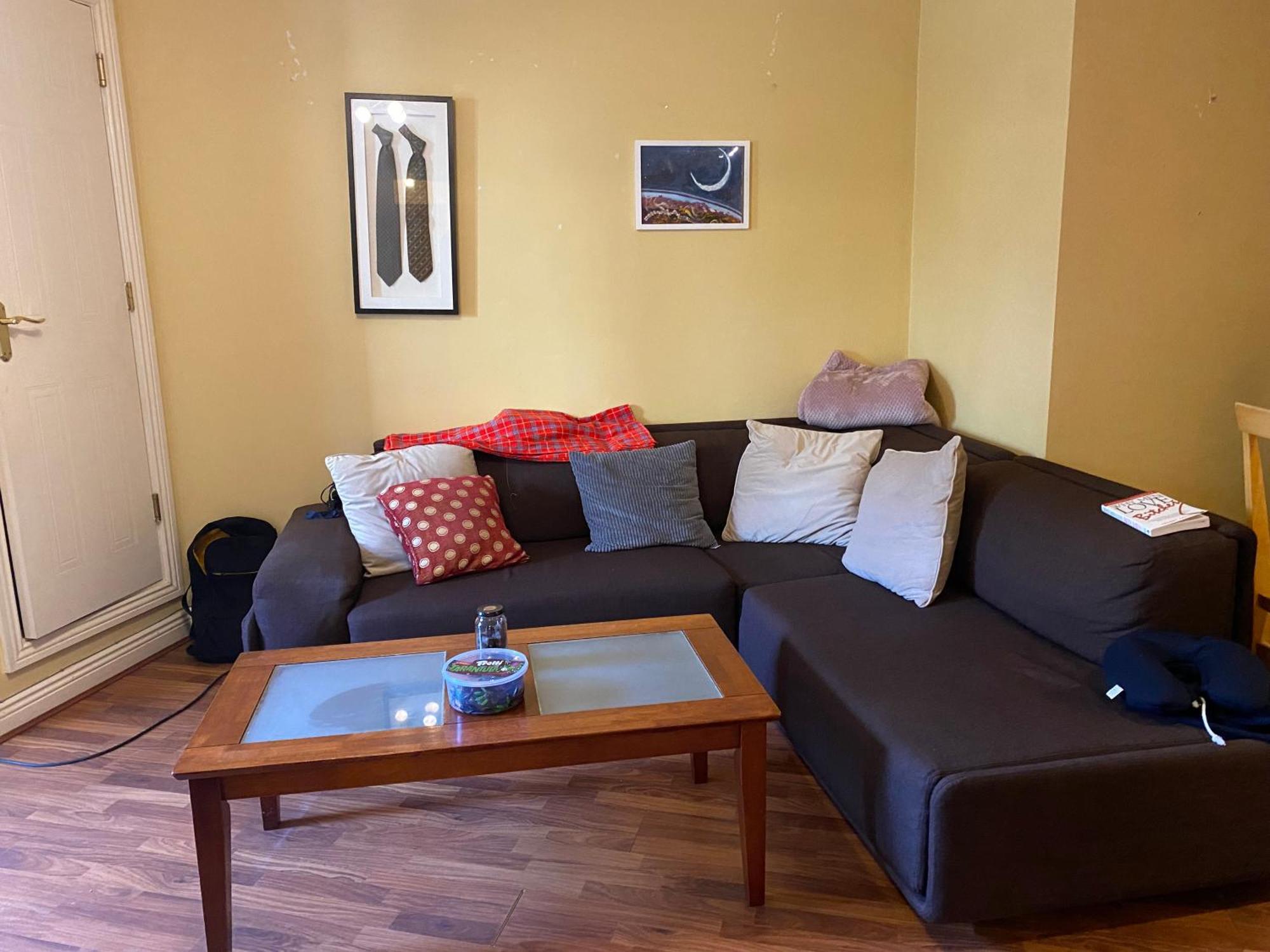 Comfy Near Airport With Free Parking Accommodatie bij particulieren *